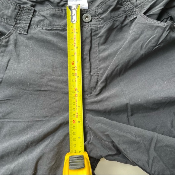 MOUNTAIN HARDWEAR outdoor baggy black nylon pants size US10 - Picture 8 of 10